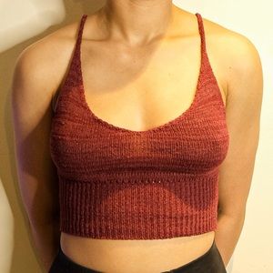 Red/burgundy KNIT crop top🌹
